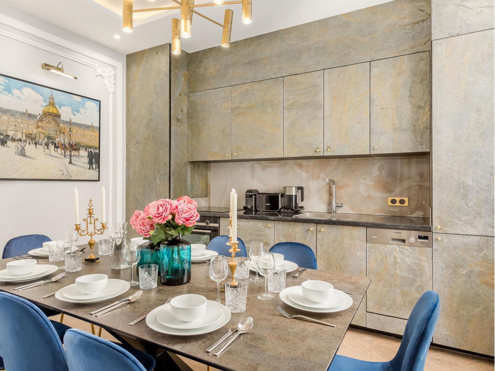 Luxury&spacious 5 Bedroom 4 Bathroom - Notre Dame Appartement *